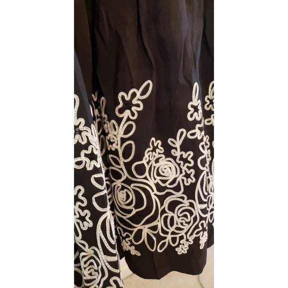 Fancy black dress - Picture 3 of 4